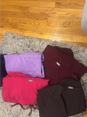 Figs Scrub Top Bundle in Hot Pink, Lavender, Burgundy, Chocolate